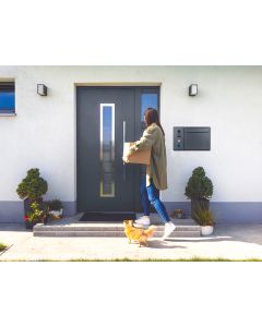 HELLO cassetta postale incl. citofono DoorBird D1100E e lettore d’impronta digitale ekey sLine
