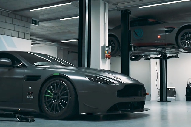 aston_martin_3